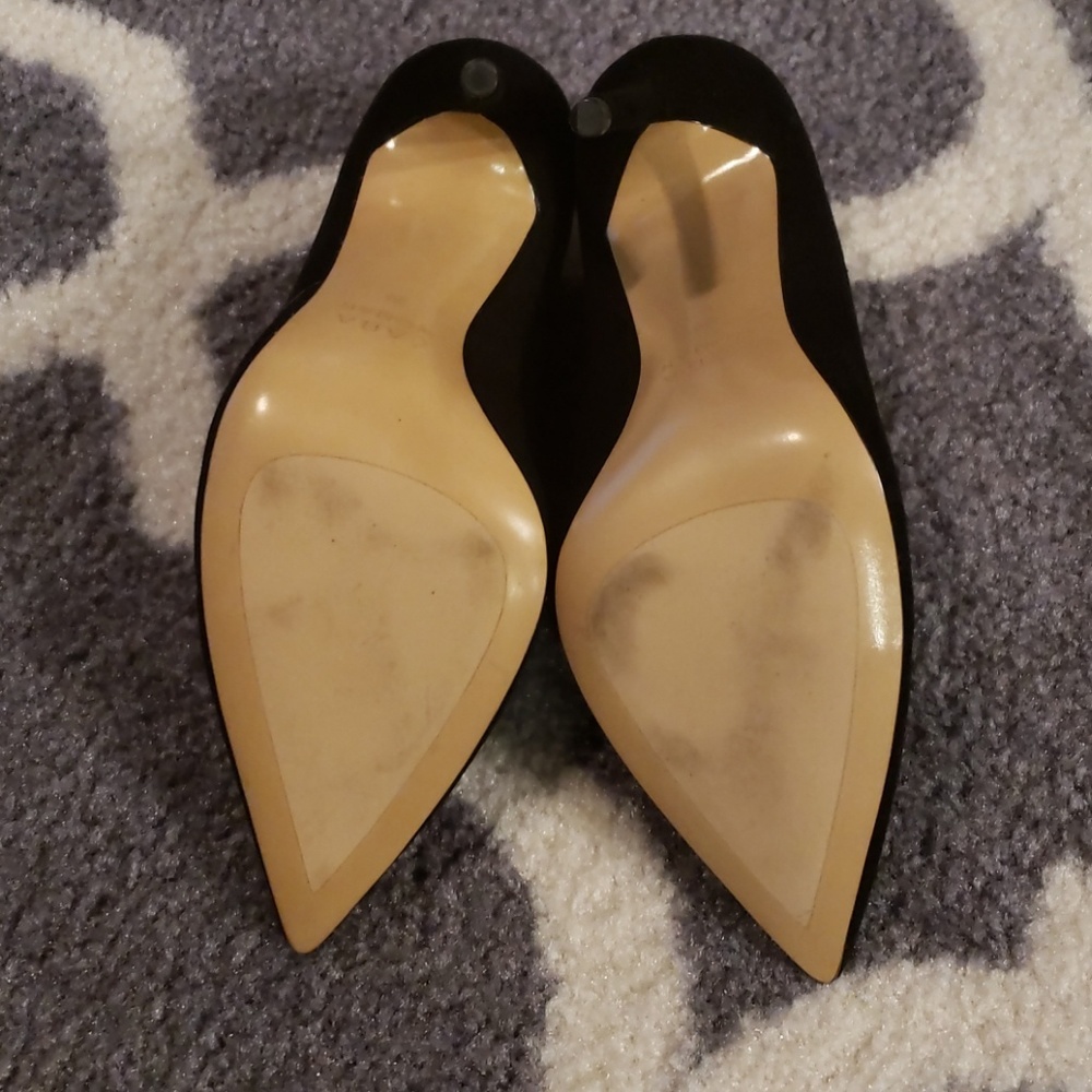 Shoes - Picture 4 of 5